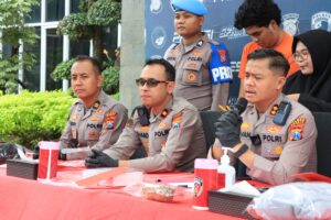 Tiga Gangster Kampungan Ditangkap, Polres Gresik Beri Tindakan Tegas Terukur