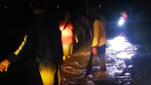 Sorotan Utama Cikarang Timur Terpungung Banjir