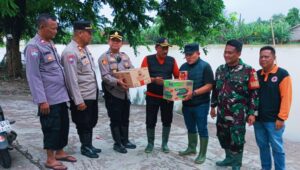 Cikarang Timur Kembali Diterjang Banjir, Muspika Tinjau Lokasi dan Salurkan Bantuan