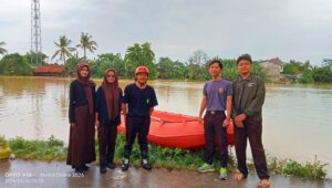 Banjir Terjang Labansari Tiga Kali dalam Dua Pekan Relawan SAR Bina Sakti Terjang Arus Evakuasi Warga