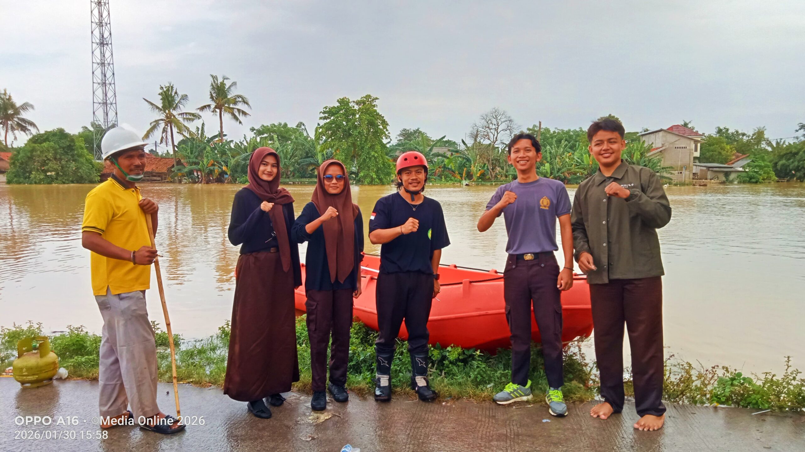 Banjir Terjang Labansari Tiga Kali dalam Dua Pekan Relawan SAR Bina Sakti Terjang Arus Evakuasi Warga