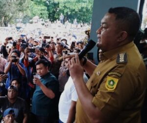 Bupati Bogor Rudy Suamanto Turun Langsung Temui Demontrasi Di Kecamatan cigudeg