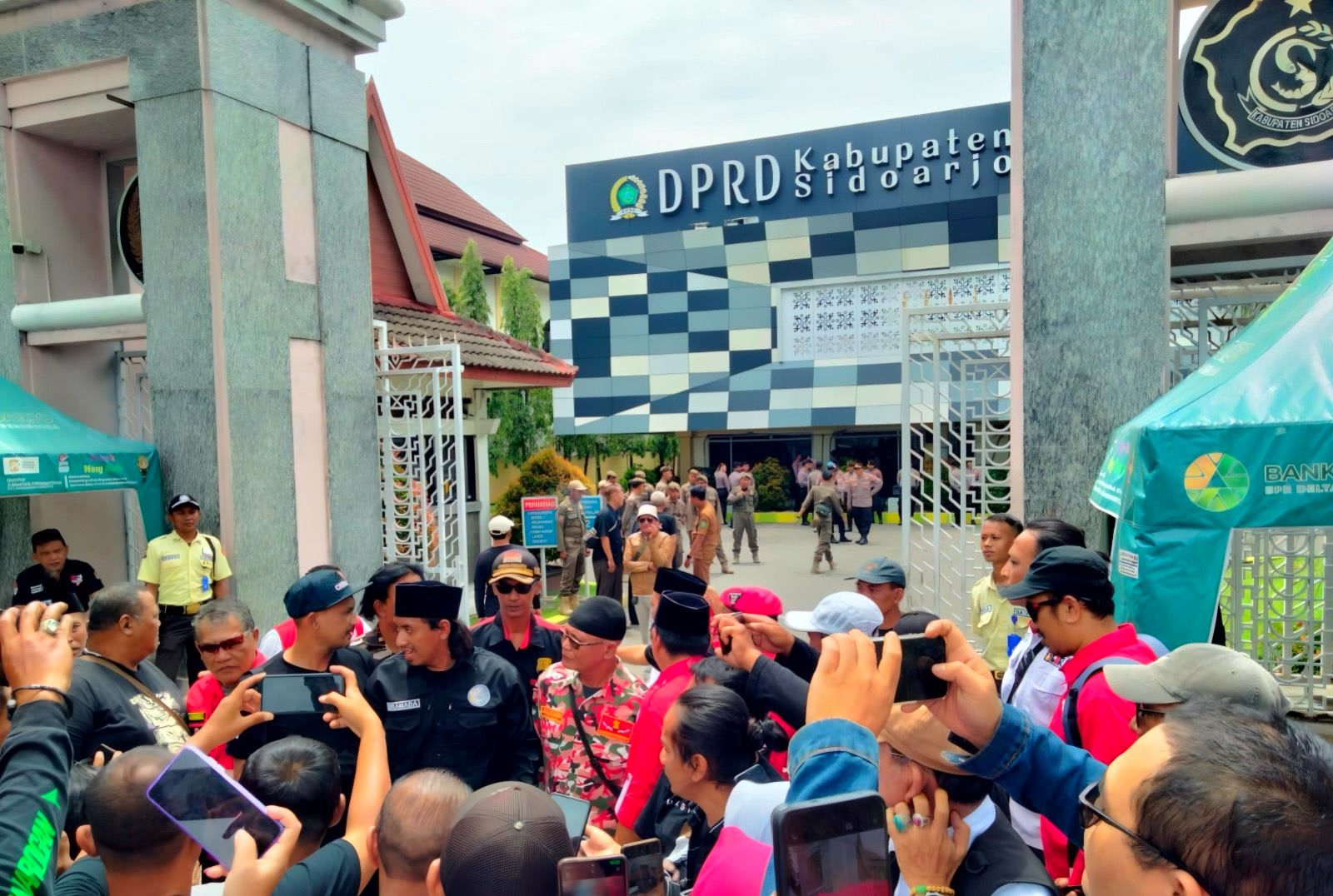 Dinamika Politik Sidoarjo Memanas, Isu Ketidakharmonisan Bupati dan Wakil Bupati Jadi Sorotan