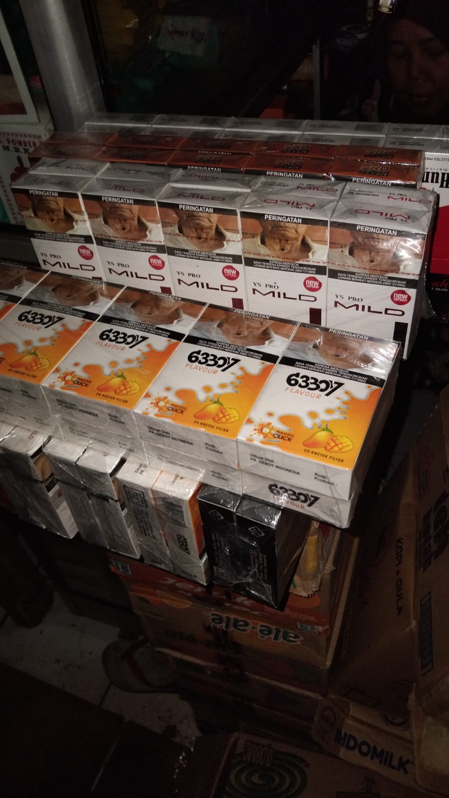 Penjualan Rokok Tanpa Pita Cukai Diduga Marak di Kampung Karikil Jeblogan, Warga Soroti Minimnya Penindakan