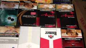 Penjualan Rokok Tanpa Pita Cukai Diduga Marak di Kampung Karikil Jeblogan, Warga Soroti Minimnya Penindakan